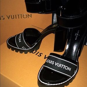 🔥Louis Vuitton Star Trail Sandals🔥